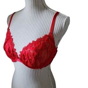 Victoria's Secret floral lace unlined plunge bra 36D NEW Without Tags